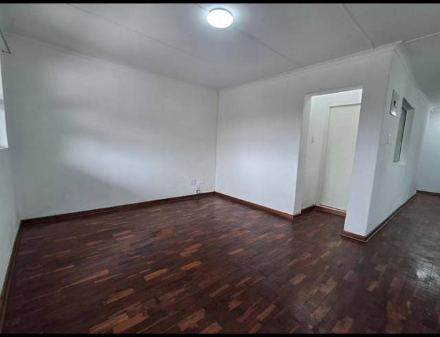 2 BEDROOM PROPERTY TO RENT IN UMHLATHUZANA